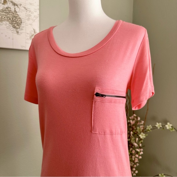 Coral Top - Picture 2 of 5